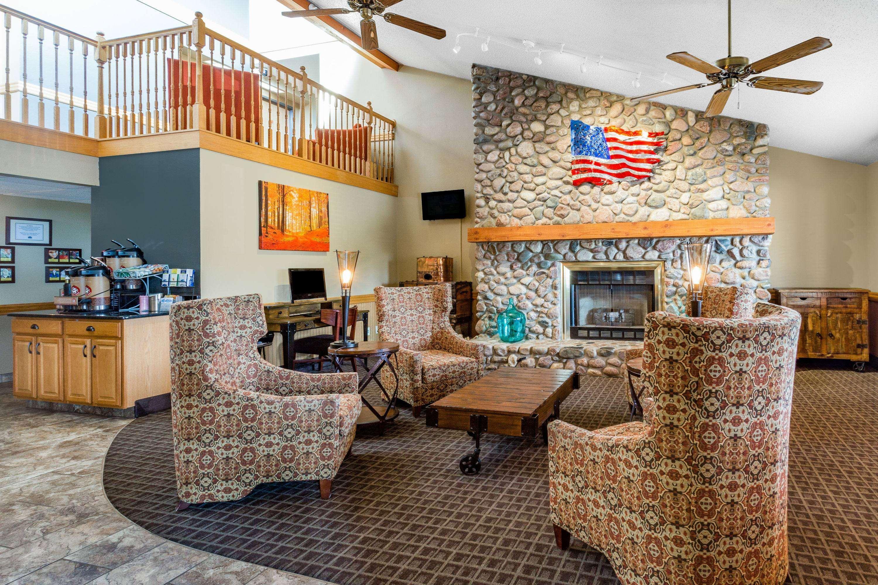Americinn By Wyndham Virginia Εξωτερικό φωτογραφία