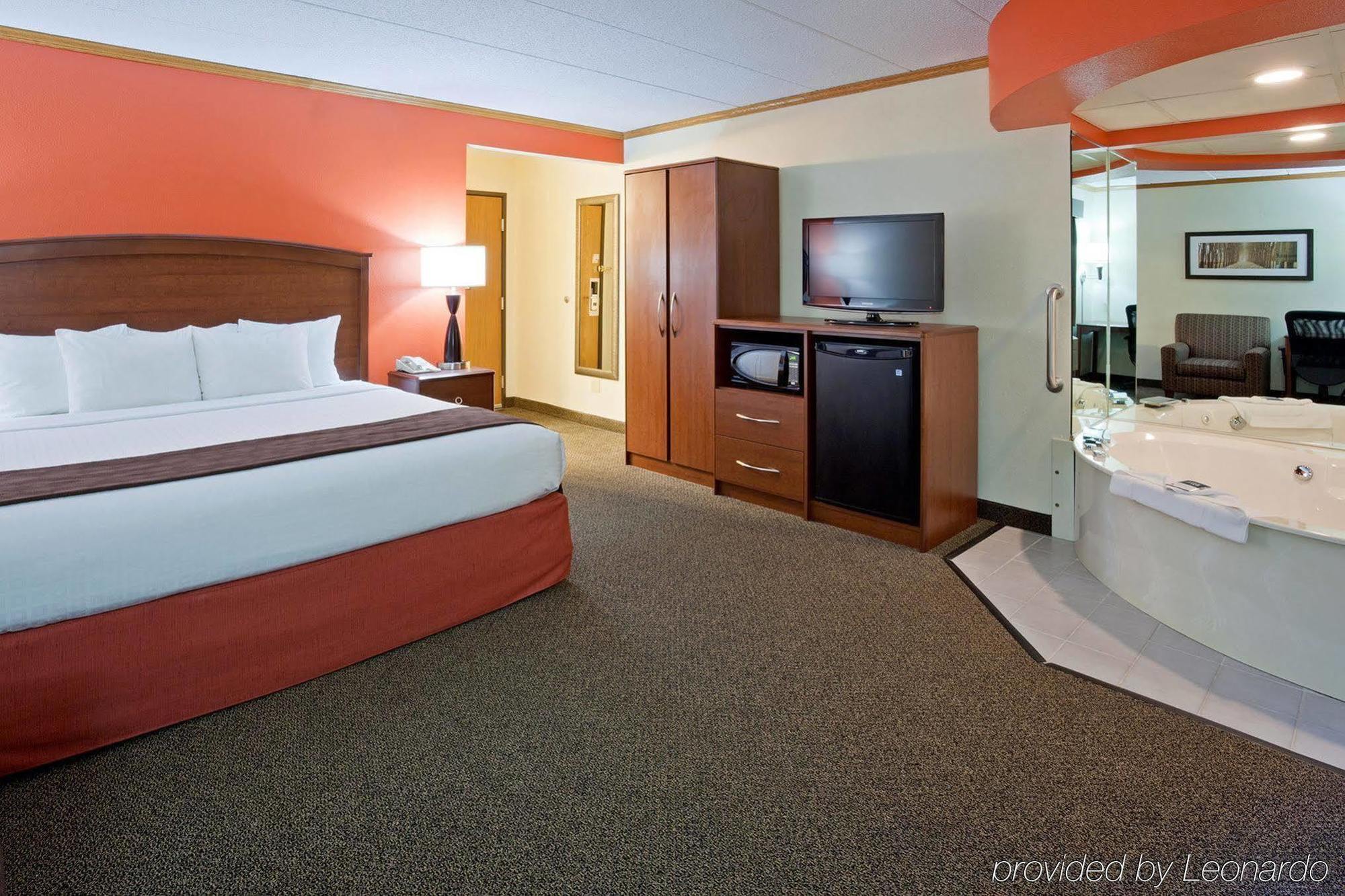 Americinn By Wyndham Virginia Εξωτερικό φωτογραφία